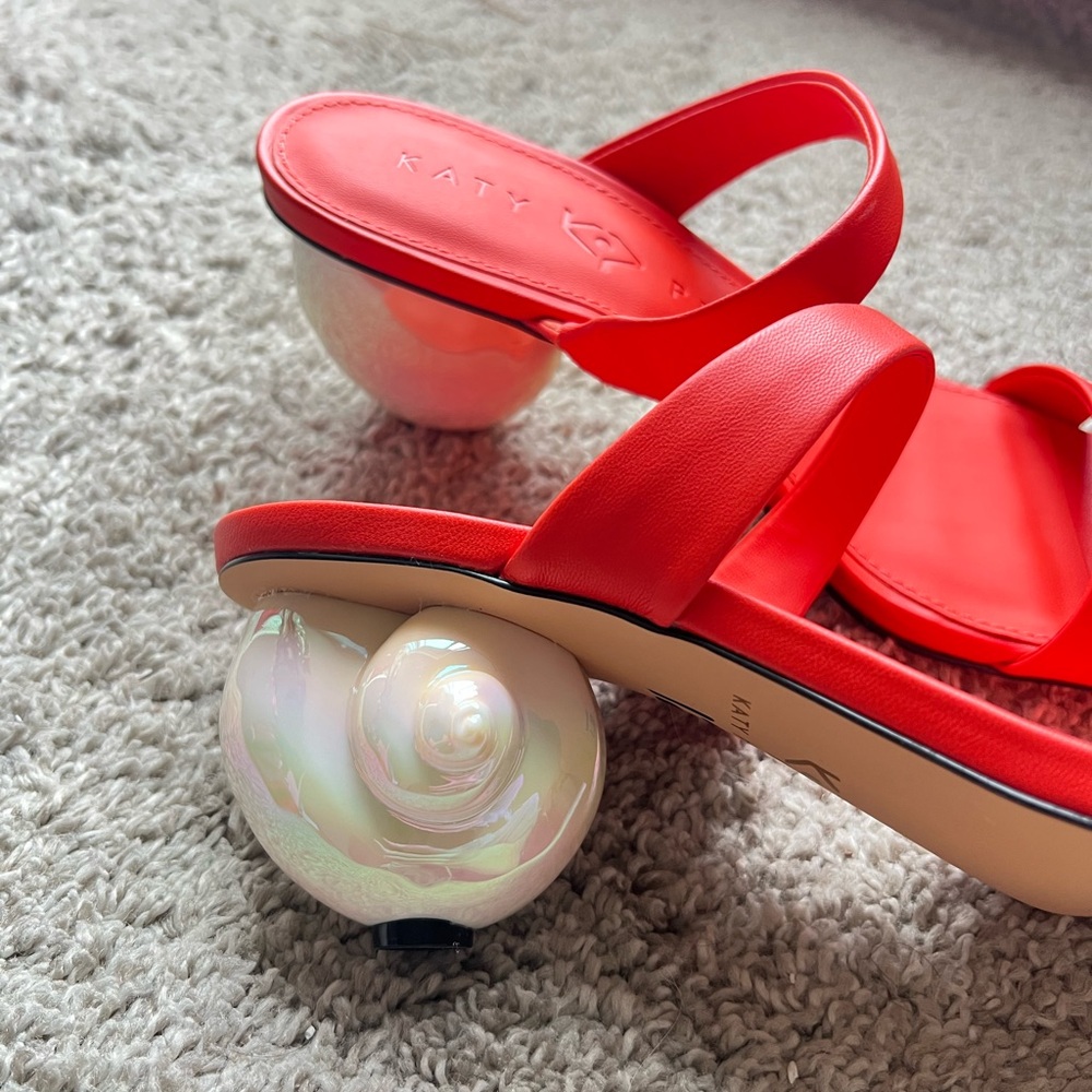 Katy Perry. New without tags. Size 9